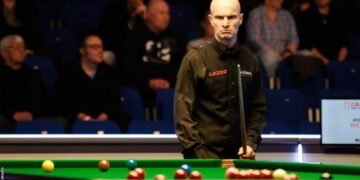 Andy Hicks: ‘I can still compete with top boys’ says snooker veteran