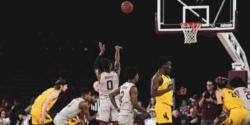 Baron Davis is leveraging crypto technology to bridge the gap between sports and communities