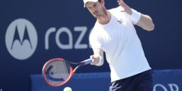 Cincinnati Open: Andy Murray withdraws with abdominal strain while Dan Evans match delayed