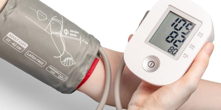 Discover 7 Surprising Health Benefits of Swimming over 50 | Blog | Sim