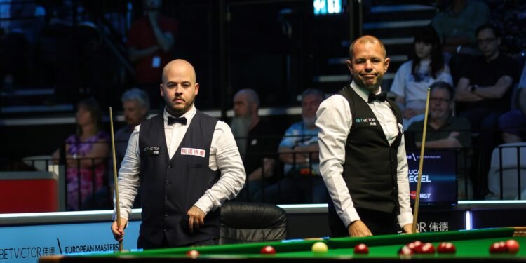 Hawk Downs Belgian Bullet – World Snooker