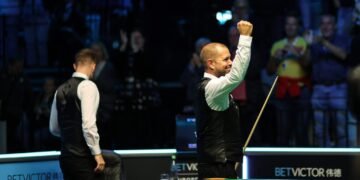 Hawk Soars To End Title Drought