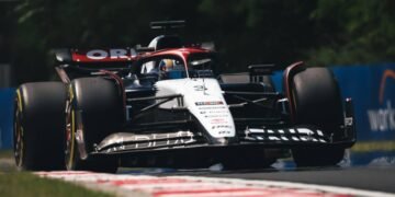 Horner reveals 'bad habits' picked up by Ricciardo