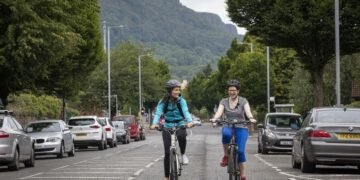 “If they can’t build cycle lanes, devolve bloody powers to us and we’ll do it”: Council slams government’s “joke” approach to cycling infrastructure; Bike stand horseplay + more on the live blog