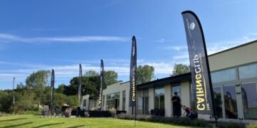 Kris Aves raises £10K for The Cairns Cup at The Shire – Golf News