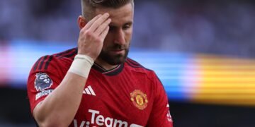 Luke Shaw sidelined for ‘an extended period’ in huge blow to Manchester United