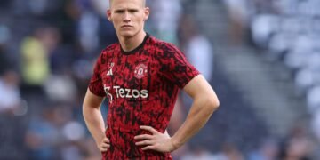 Man Utd star Scott McTominay lined up for Premier League switch to replace Bayern Munich-bound midfielder