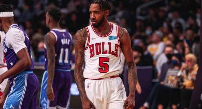 Mavericks have officially signed Derrick Jones Jr.