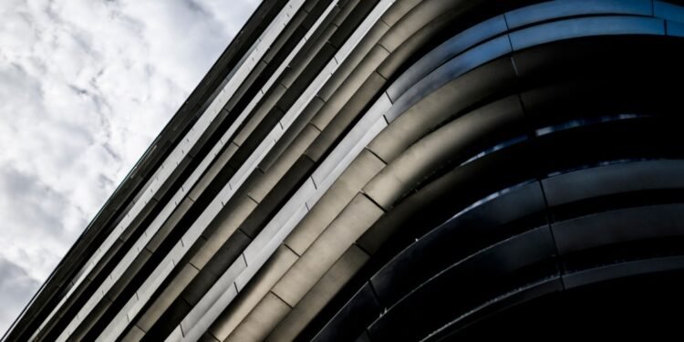 Photos: Summer sun, studying and basketball