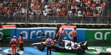 Ricciardo focused on “right way” F1 recovery after Dutch GP injury