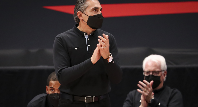 Sergio Scariolo reacts as Spain completes Group G sweep with a win over Iran