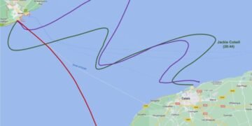 Sophie Etheridge Sets Record For the Longest English Channel Crossing