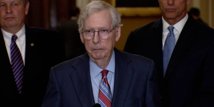 Top Republican Mitch McConnell appears to freeze again, raising health concerns – National