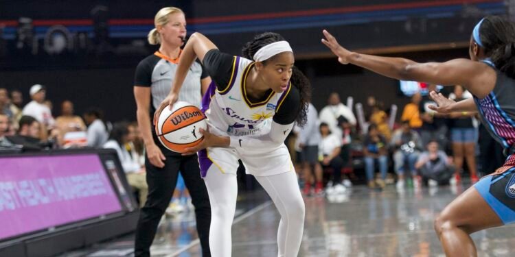 WNBA: Scenes from Atlanta Dream vs. Los Angeles Sparks