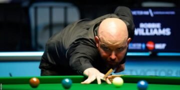 British Open: John Higgins and Mark Allen latest big names to be knocked out