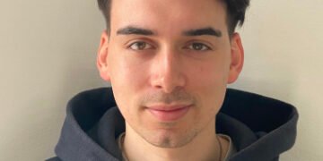 F1 world champion reveals ‘meetings’ over Ferrari move