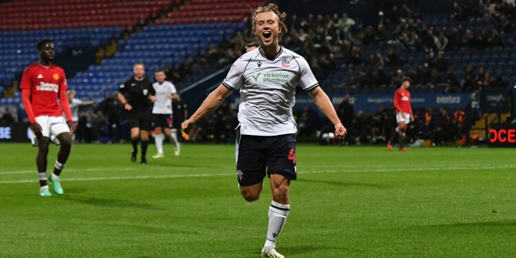 Man Utd U21s hammered 8-1 at Bolton with familiar face coming back to haunt them as fans give instruction to Ten Hag