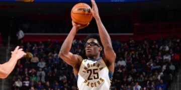Myles Turner was disgusted at Jalen Smith for not knowing Lenny Kravitz