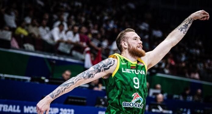 Olympiacos officially signs Ignas Brazdeikis