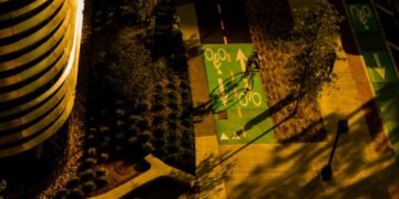 Photos: Fall weather, EXP’s Makerspace and animal-inspired robotics