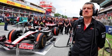 Steiner laughs off gossip of $900 million lawsuit against Haas