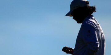 ‘Unbelievable.’ European pro was leading. He putted. He lost his ball