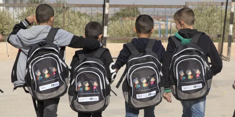 World News in Brief: Peace day, high seas treaty, Palestinian displacement rises, polio in Ukraine