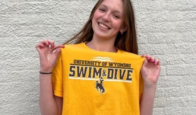 Wyoming Opens 2024 Recruiting with Verbal Commitments from Avery True and Macey Hansen