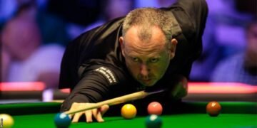British Open: Mark Williams beats Hossein Vafaei to set up final against Mark Selby