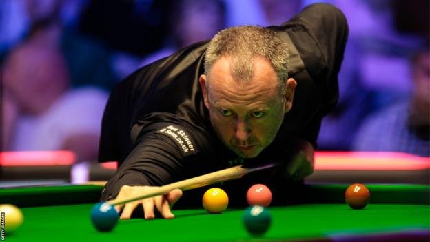 British Open: Mark Williams beats Hossein Vafaei to set up final against Mark Selby