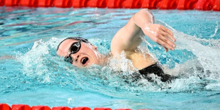 Fairweather breaks World Cup swimming record in Berlin