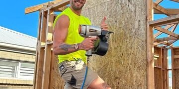 Kyle Chalmers opens up about his new life as a tradie – as the swimming champ gears up for the Paris Olympics