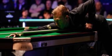 Northern Ireland Open: Judd Trump continues fine run of form in progressing to third round