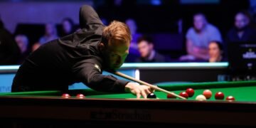 Northern Ireland Open: Judd Trump seals 18th straight win to overcome Stephen Maguire and reach semi-finals in Belfast