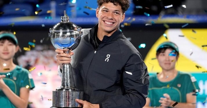 Shelton Knocks Out Karatsev For First ATP Title In Tokyo