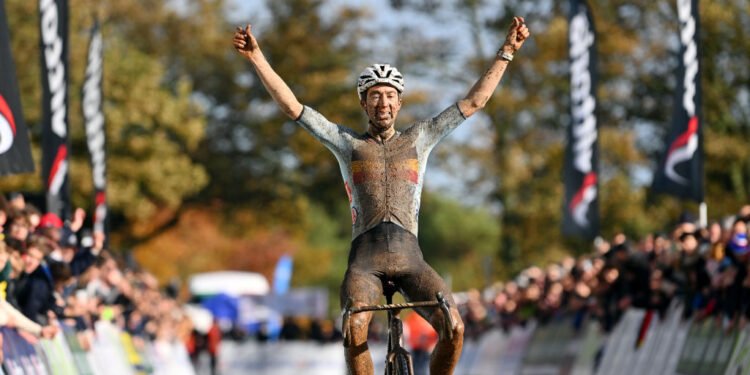 2023 European Cyclo-cross U23 Men’s: Jente Michels beats defending champion Verstrynge