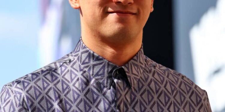 Abu Dhabi GP: Thursday's build-up in pictures