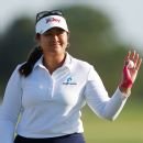 Alison Lee surges late, tied with Nasa Hataoka atop LPGA finale