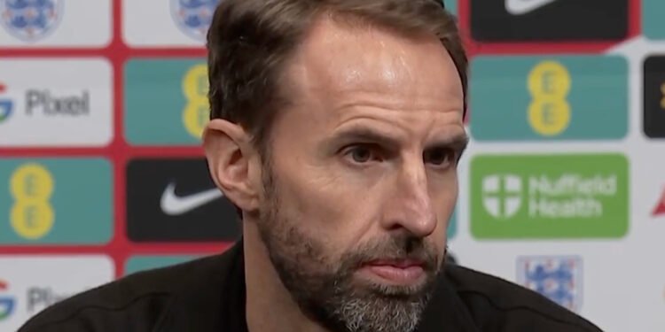 Chelsea transfer news: Duo linked with Man Utd and Man City, Fabrizio Romano praises smart deal & more