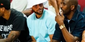 Chris Paul, Gary Payton II leave the Warriors loss with injuries