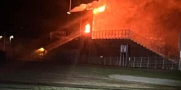 Fire engulfs press box at Frankfort High School football field – Indianapolis News | Indiana Weather | Indiana Traffic