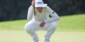Guxin Chen holds 3-shot China Open lead despite final bogey