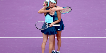 Hunter and Mertens off to a flying start at WTA Finals | 31 October, 2023 | All News | News and Features | News and Events