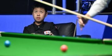 International Championship: Wang Xinzhong, 12, beaten by Judd Trump in China