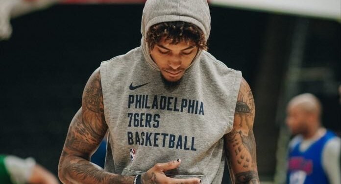 Kelly Oubre Jr. suffered a fractured rib when hit by a car