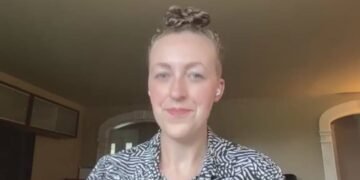 Non-binary Montrealer vows to continue hunger strike for ‘X’ gender on Quebec health card – Montreal