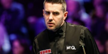 Selby Sets Up Flat Share Showdown