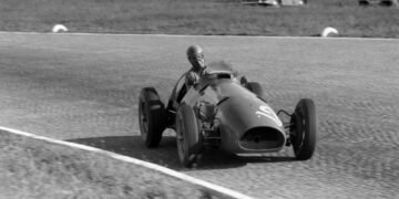 Verstappen shrugs off toppling Ascari’s long-standing F1 record