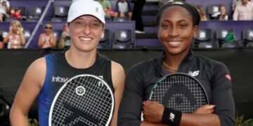 WTA Finals: Iga Swiatek beats Coco Gauff in Cancun group stage