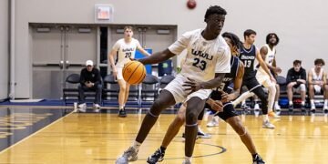 WWU men’s basketball notches season-opening win versus Daeman